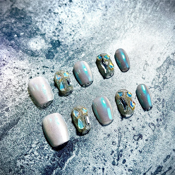 Qfdian Aurora Handmade Press on Nails Fairy Aurora Glitter Fake Nails with Diamond Cat's Eye Ballerina Wear Nail Rewearable Finger Tips